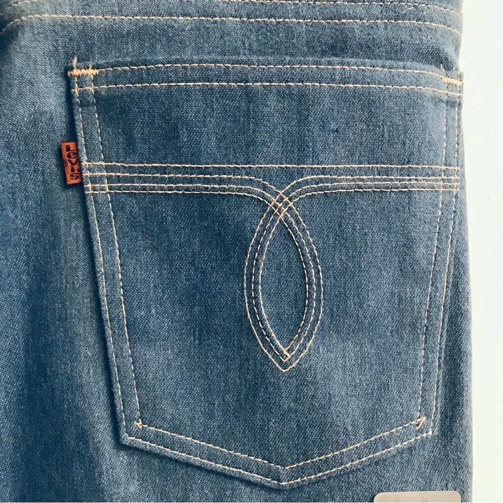 ‎Vintage Levi’s deadstock 70’s Action light wash straight leg jeans 38